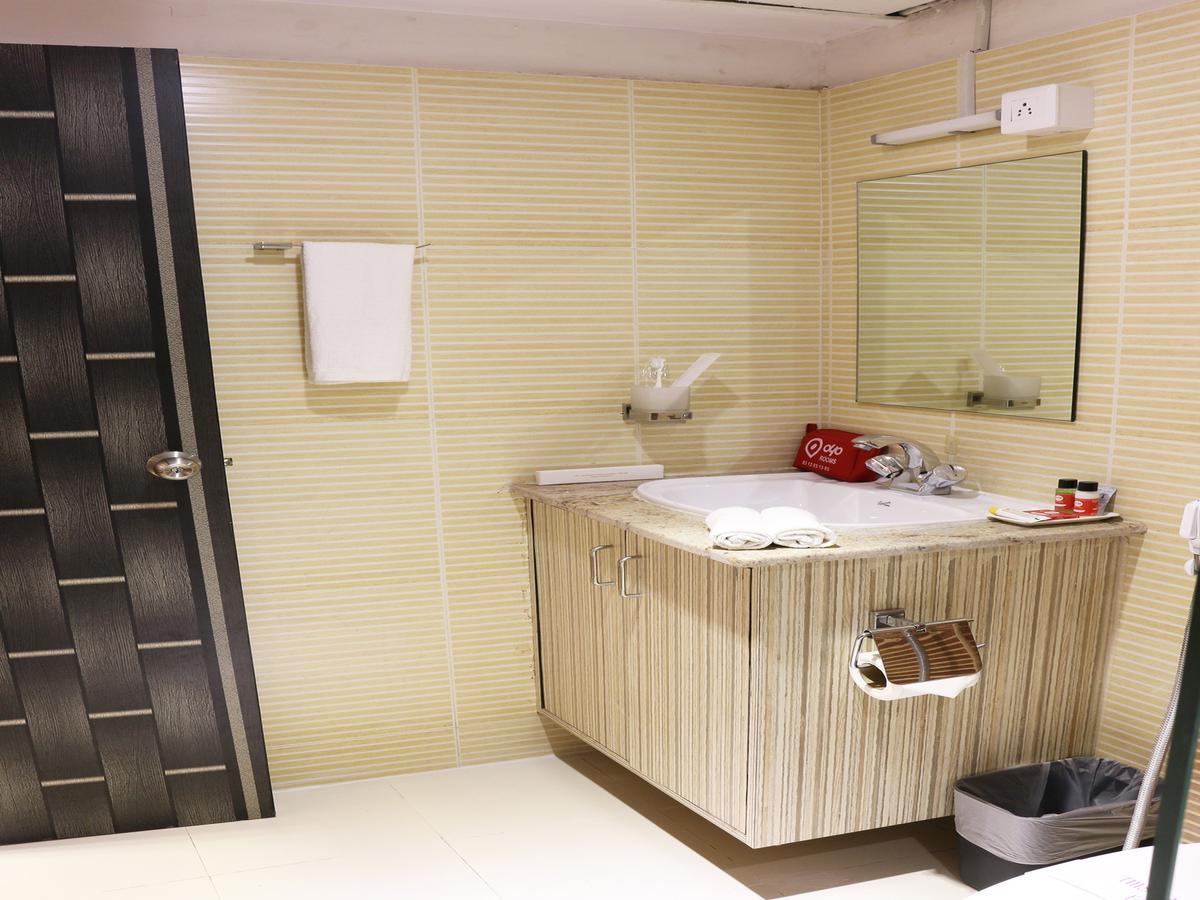 Oyo 662 Hotel Comfotel Calcutta Eksteriør billede