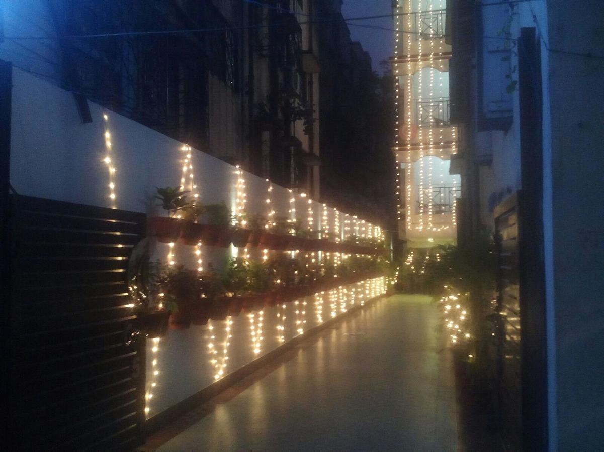 Oyo 662 Hotel Comfotel Calcutta Eksteriør billede